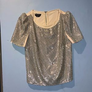 Sequin short sleeve ivory/bronze Bebe top